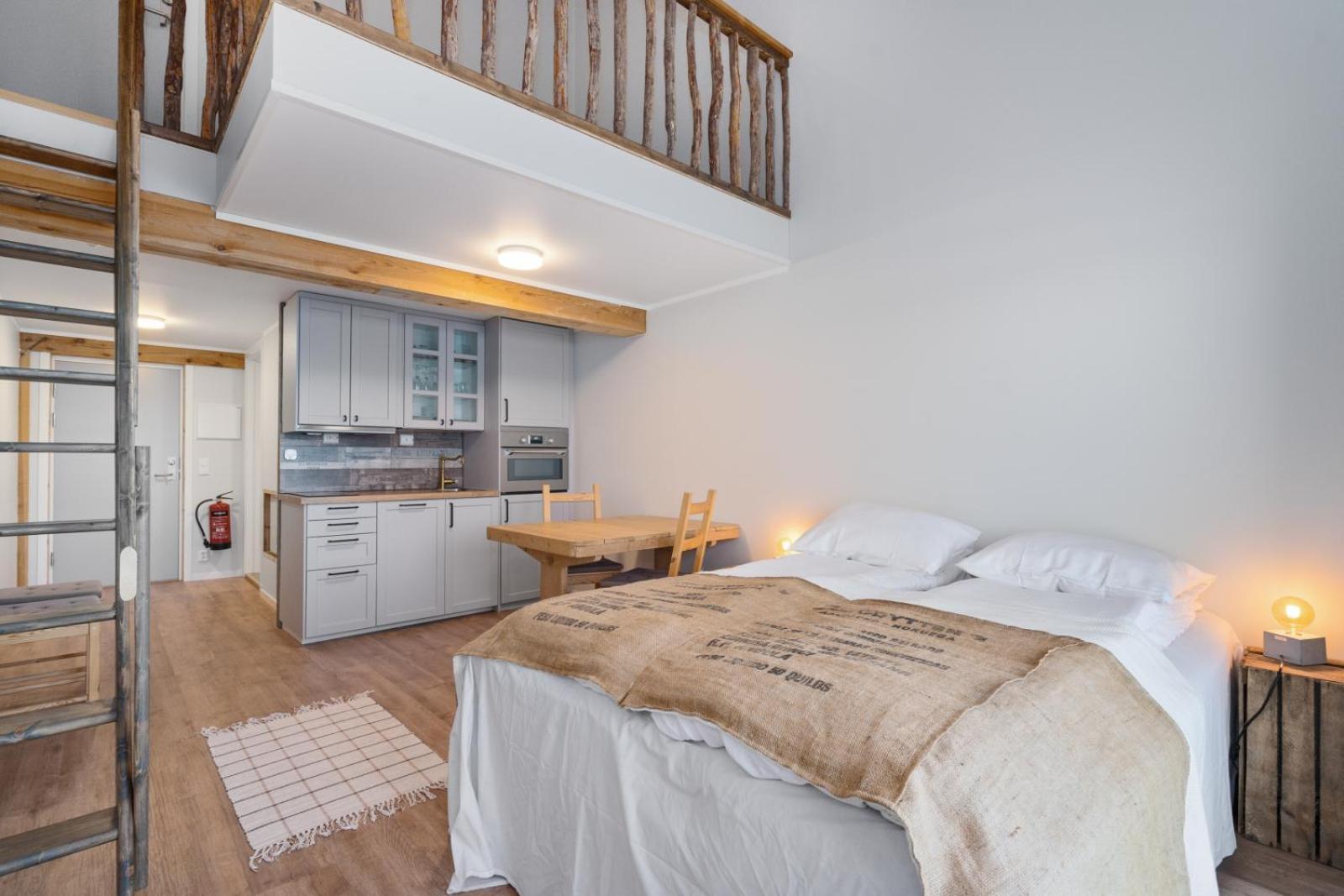 Sveggvika Guesthouse Sveggen Pokoj fotografie